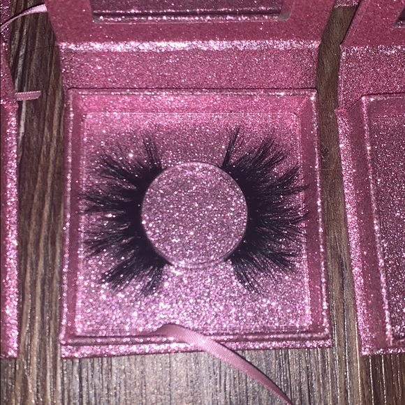 NEW ! 2 For 20$ Minks !! 💕 All Styles & Sizes ! - Picture 8 of 8